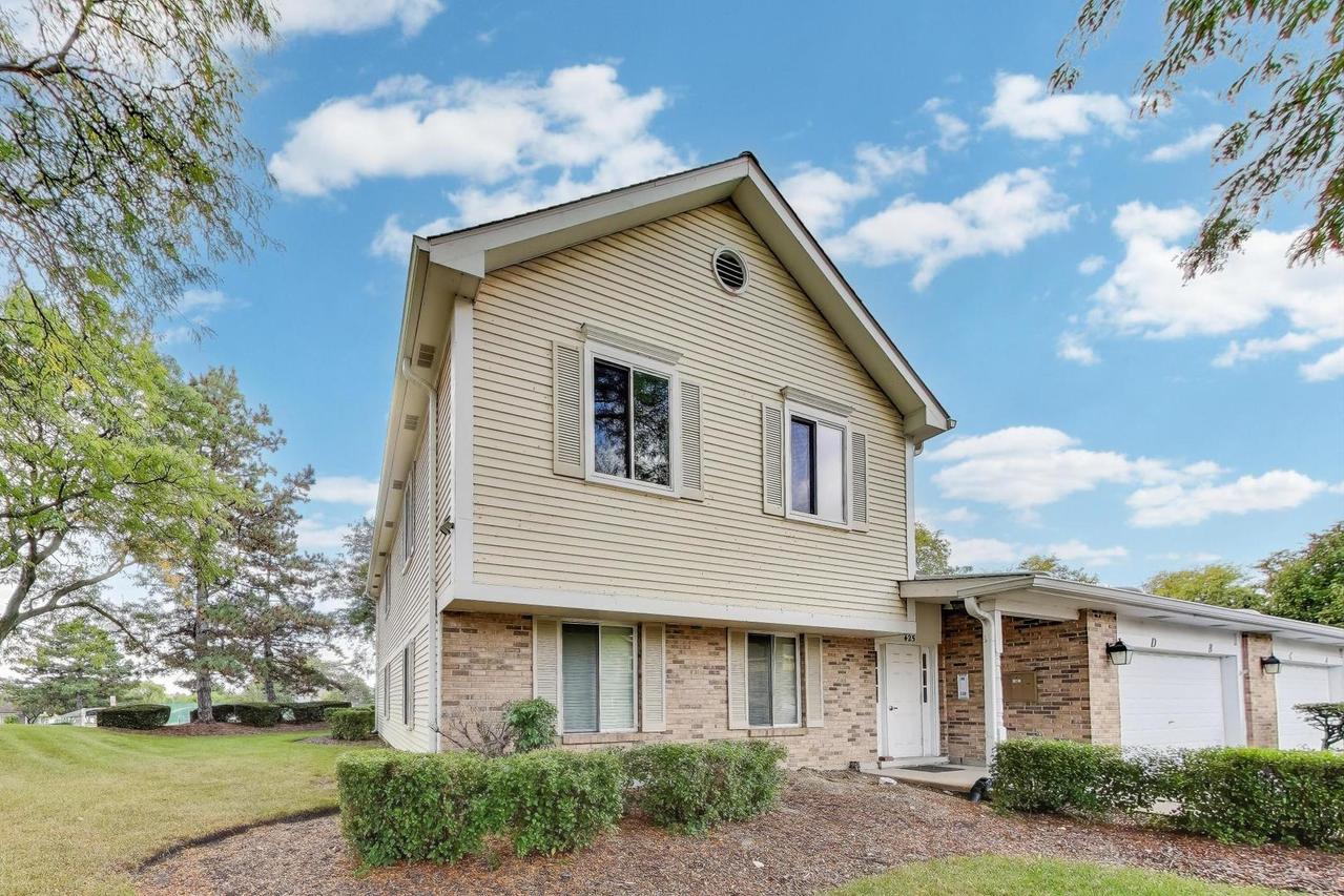 425 Sandpiper Ct. #C, Aurora, IL 60504