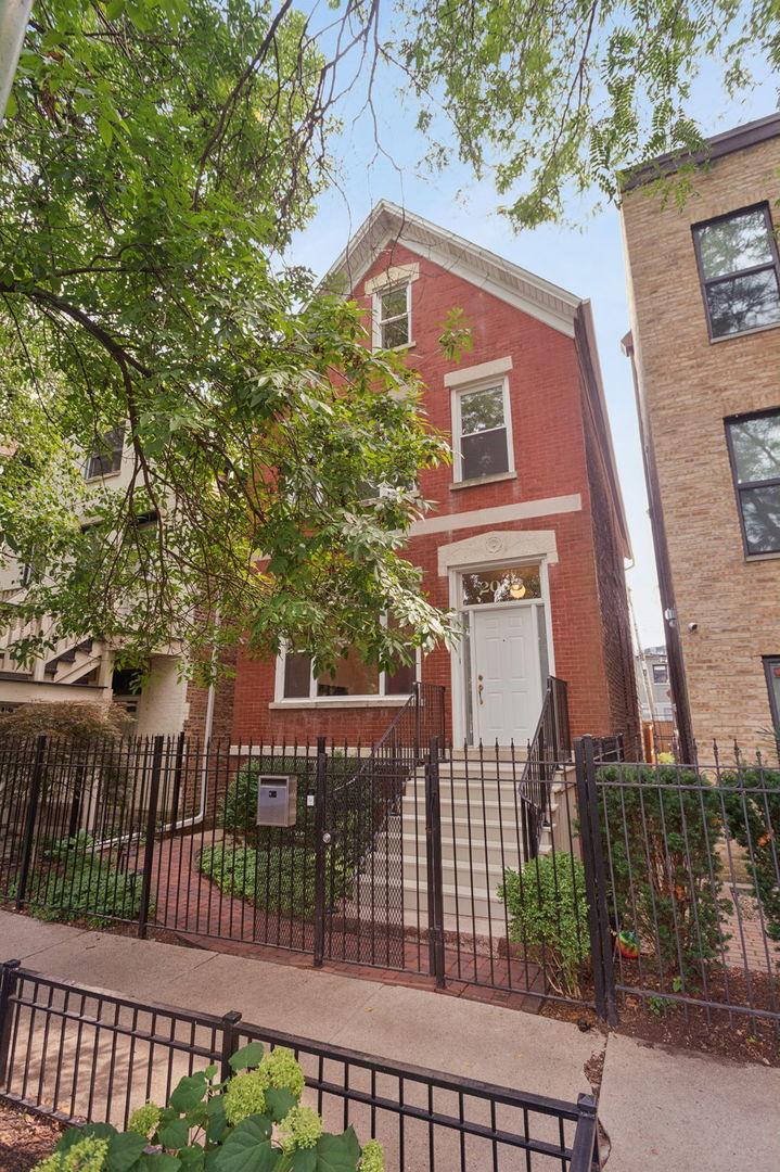 2035 W Saint Paul Ave., Chicago, IL 60647