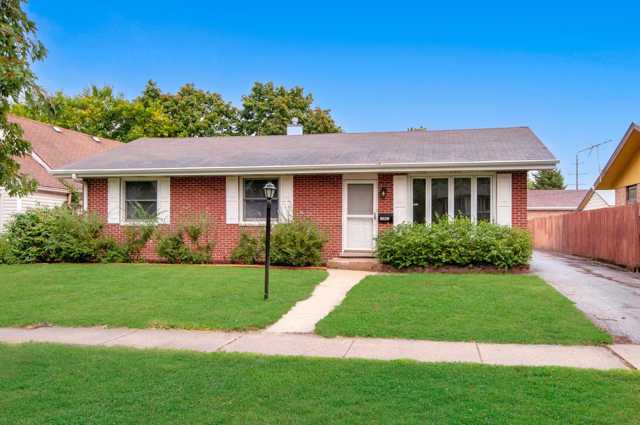 15053 Lawndale Ave., Midlothian, IL 60445