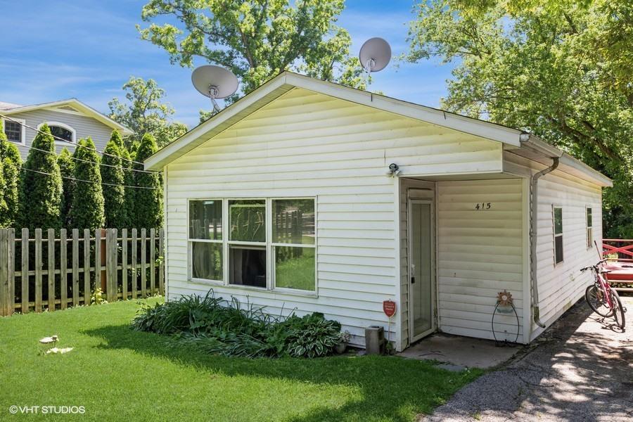 6415 N Shore Ave., Spring Grove, IL 60081