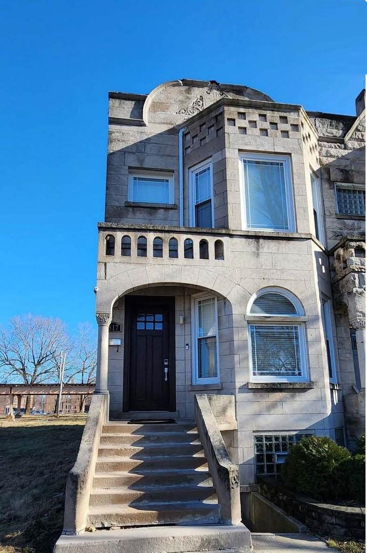 5317 S Prairie Ave., Chicago, IL 60615