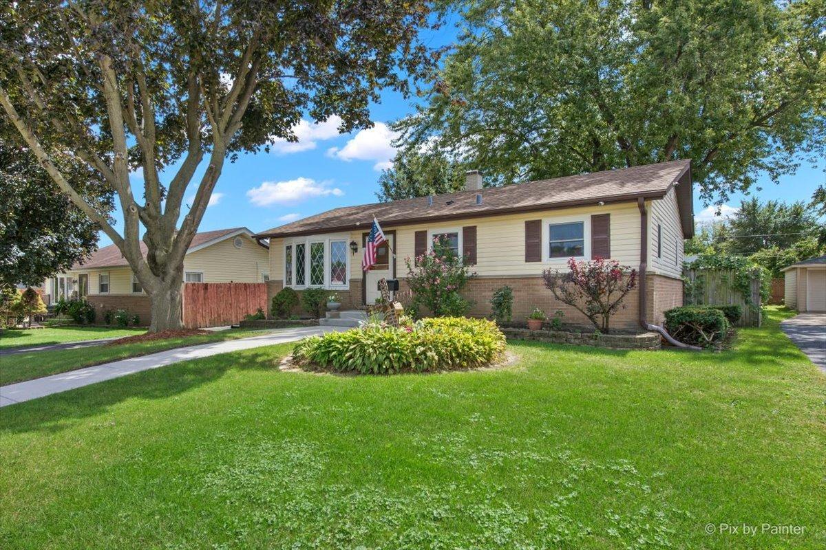 539 W Rose Ave., Addison, IL 60101