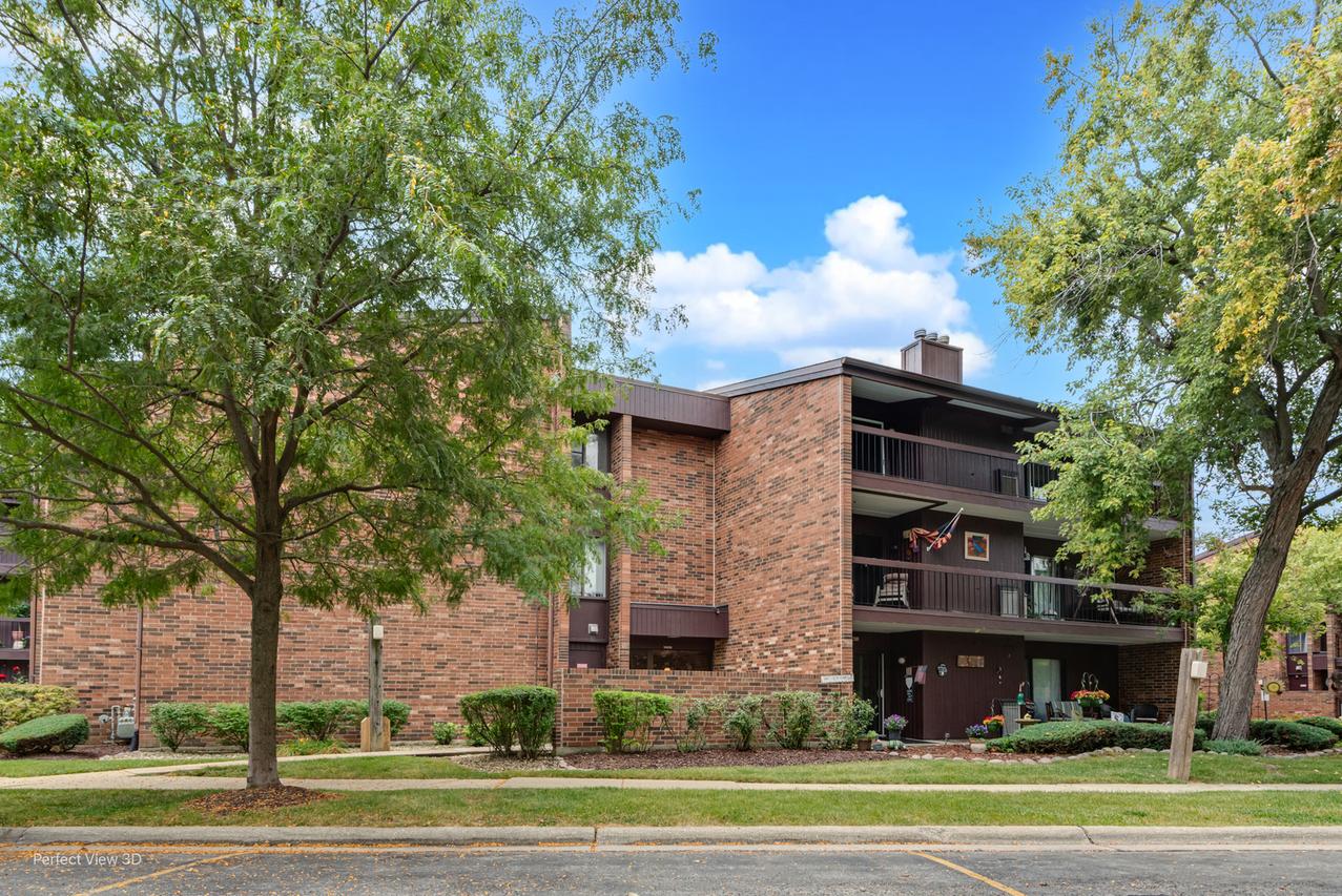 14525 Walden Ct. #PH4, Oak Forest, IL 60452