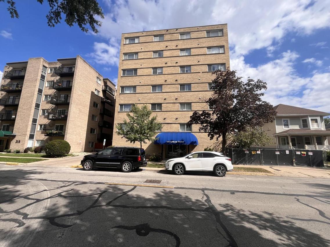314 Lathrop Ave. #507, Forest Park, IL 60130