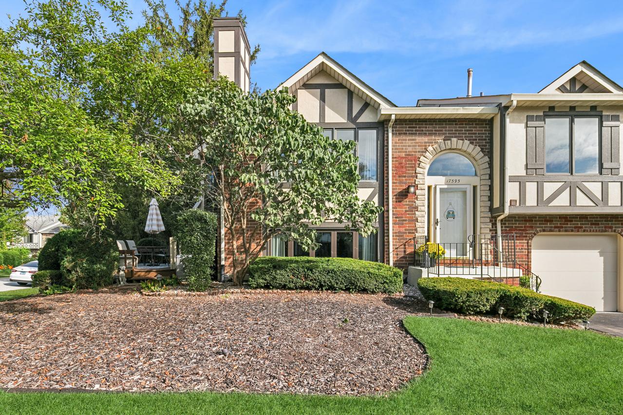 17595 Drummond Dr., Tinley Park, IL 60487