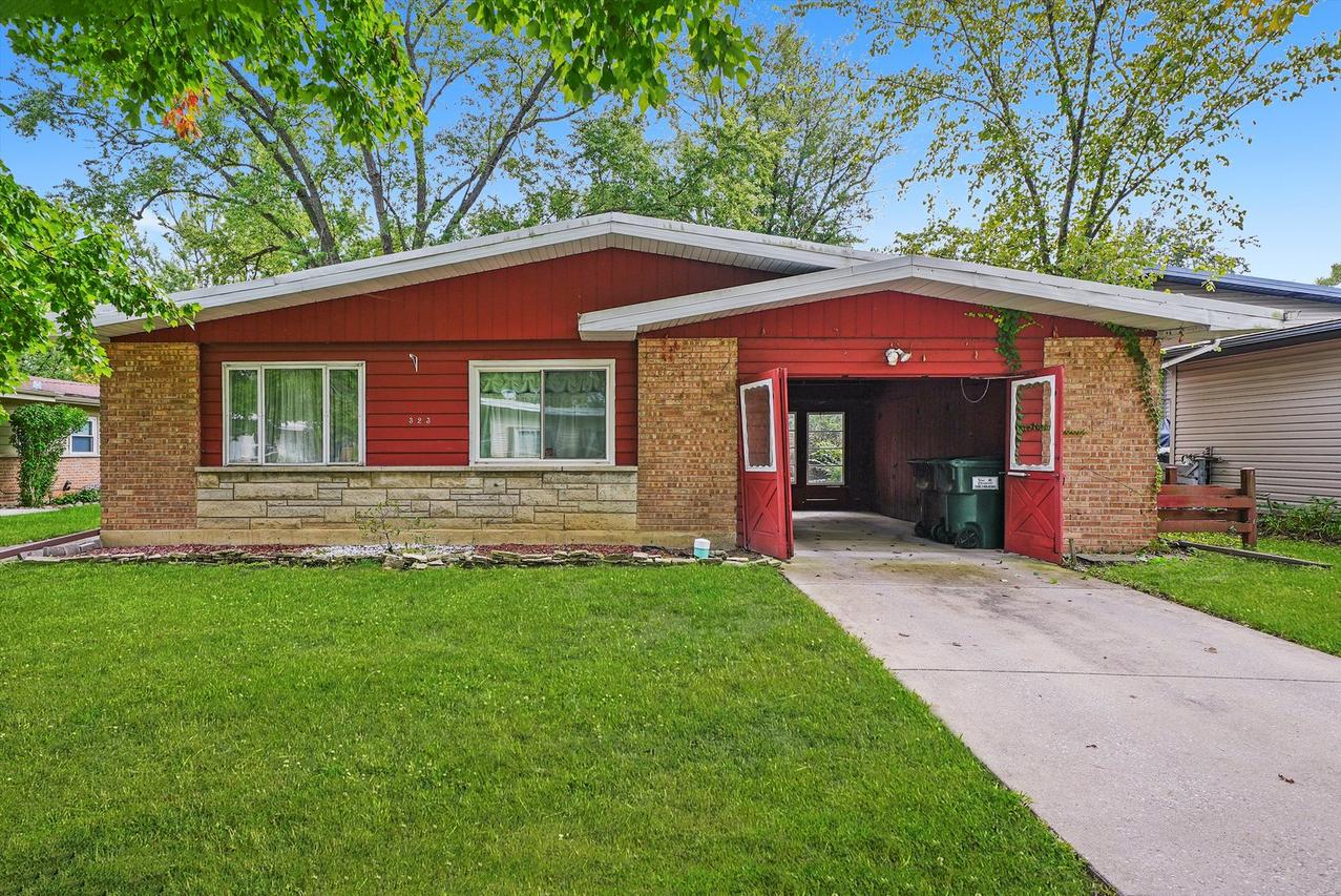 323 Shawnee St., Park Forest, IL 60466