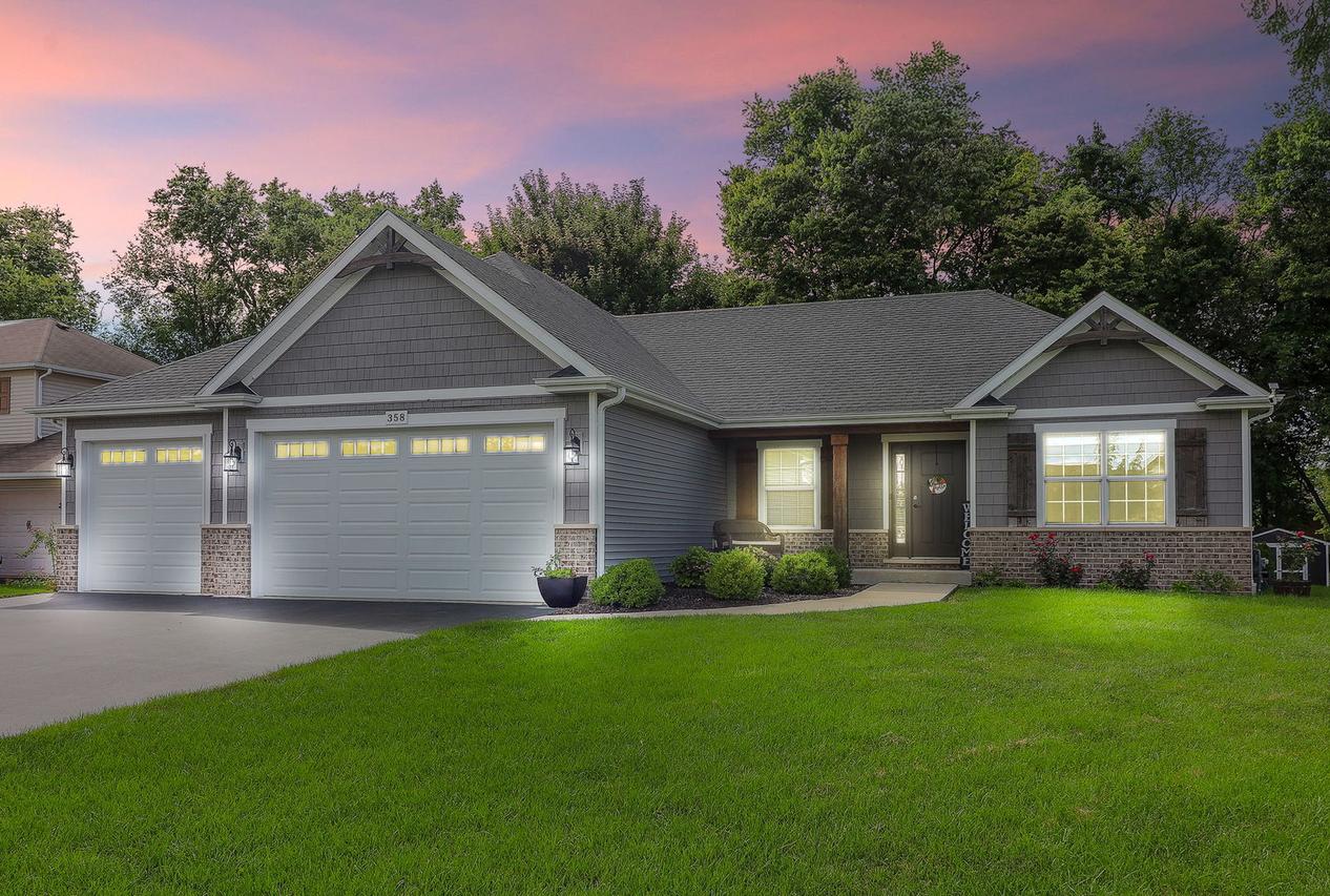 358 Westwind Dr., Yorkville, IL 60560