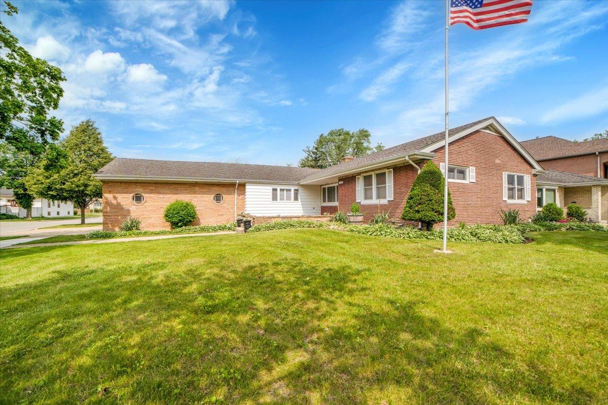 1303 Rice St., Melrose Park, IL 60160