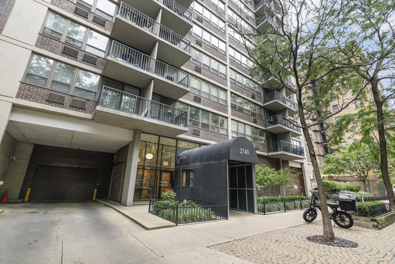 2740 N Pine Grove Ave. #3D, Chicago, IL 60614