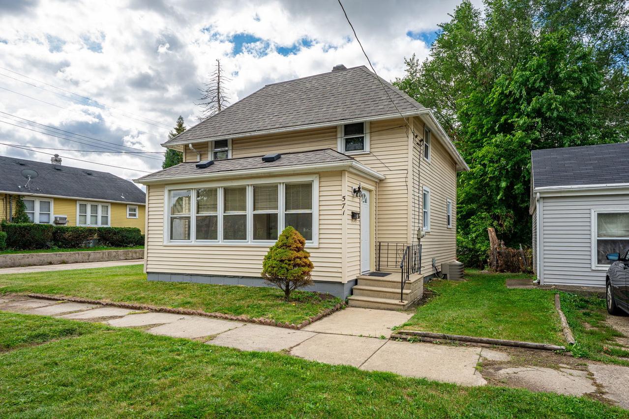 571 Warren Ave., Belvidere, IL 61008