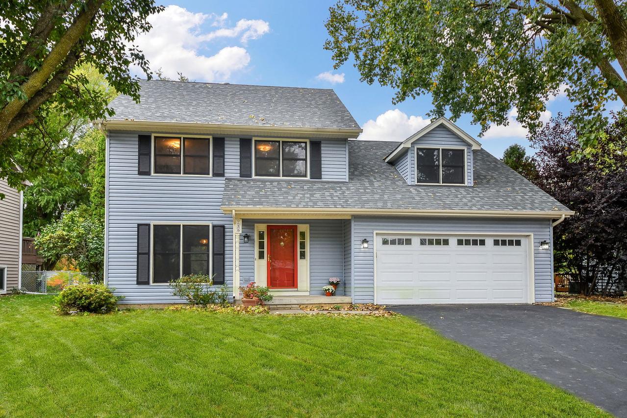 5S786 Timberlane Dr., Naperville, IL 60563