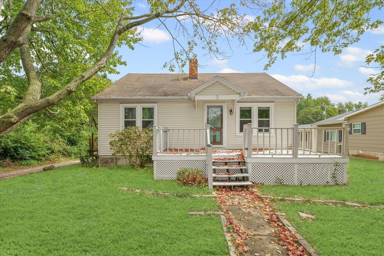 3 Morfey Ct., Monticello, IL 61856