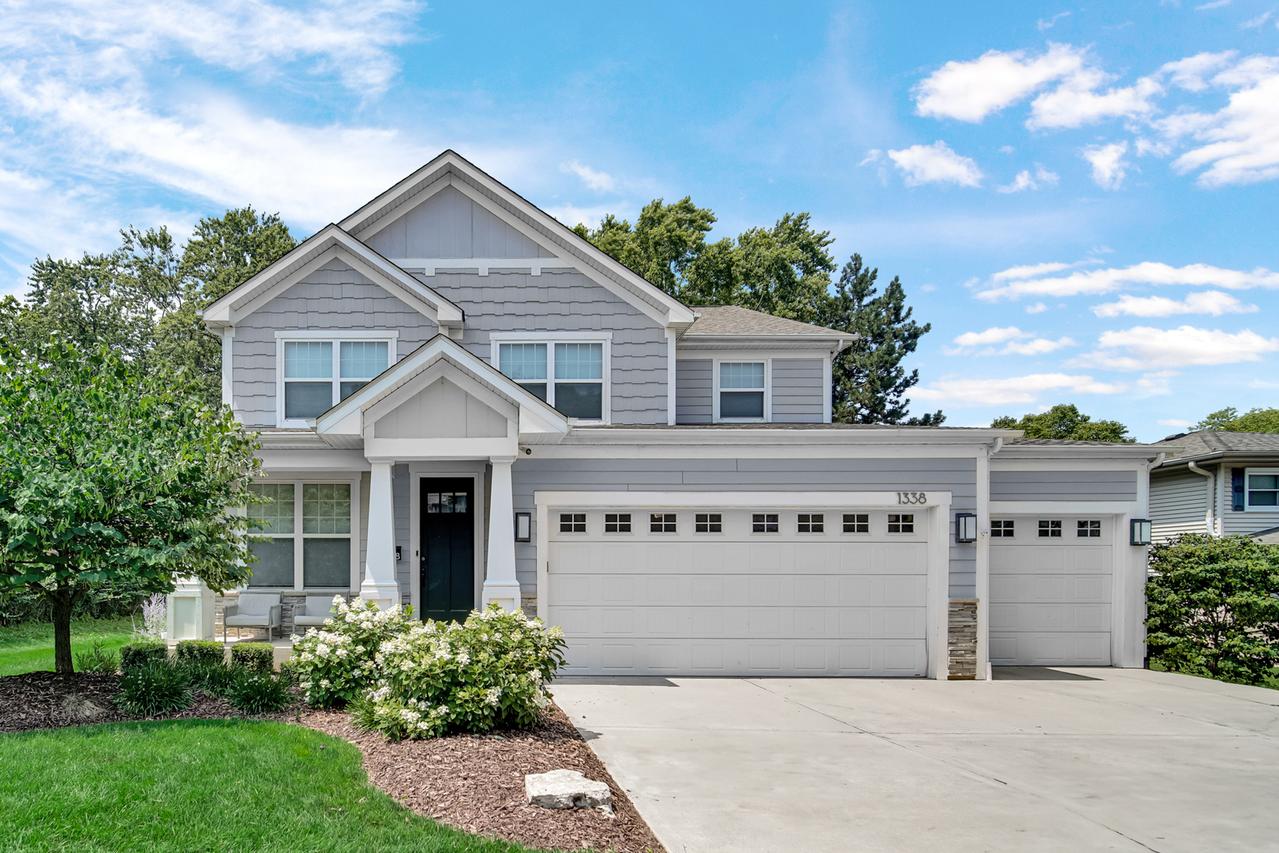 1338 N Dunton Ave., Arlington Heights, IL 60004