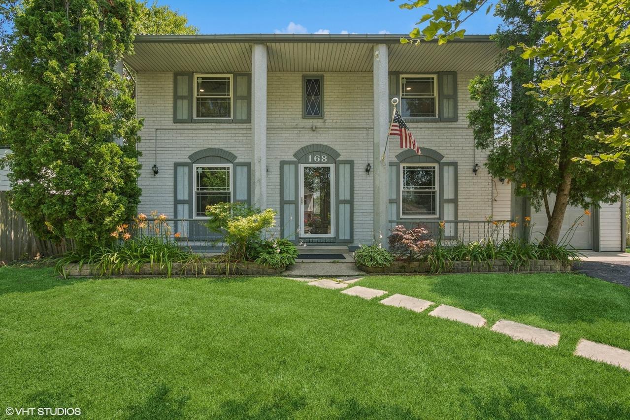 168 Thornhurst Rd., Bolingbrook, IL 60440