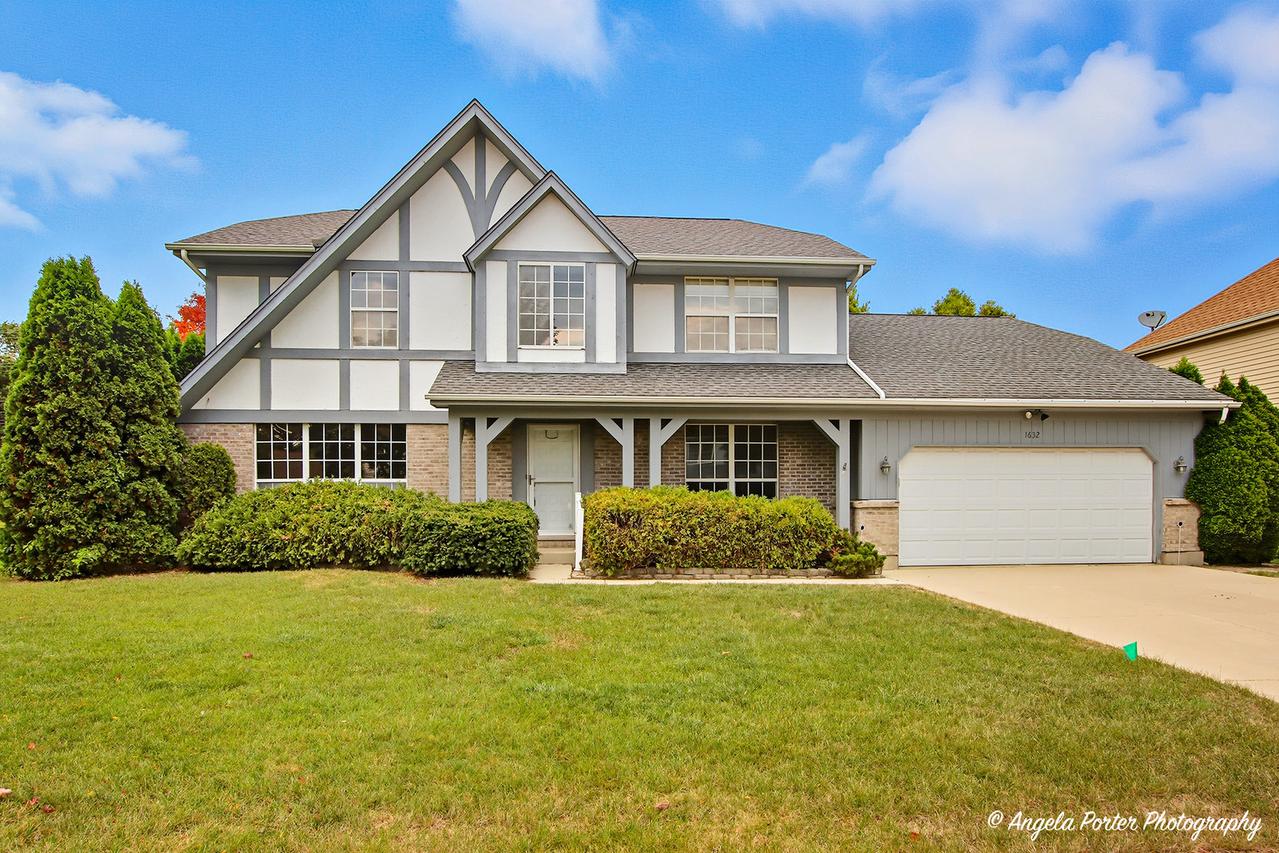 1632 Brighton Dr., Mundelein, IL 60060