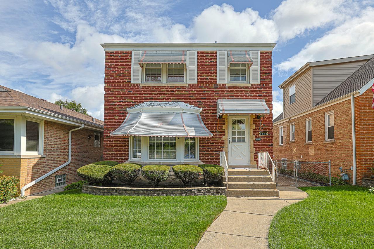 5245 N Rutherford Ave., Chicago, IL 60656