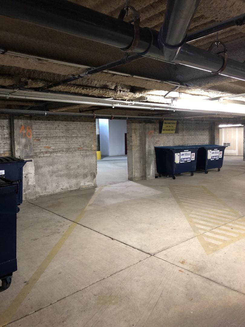 2545 S Dearborn St. #P-56, Chicago, IL 60616