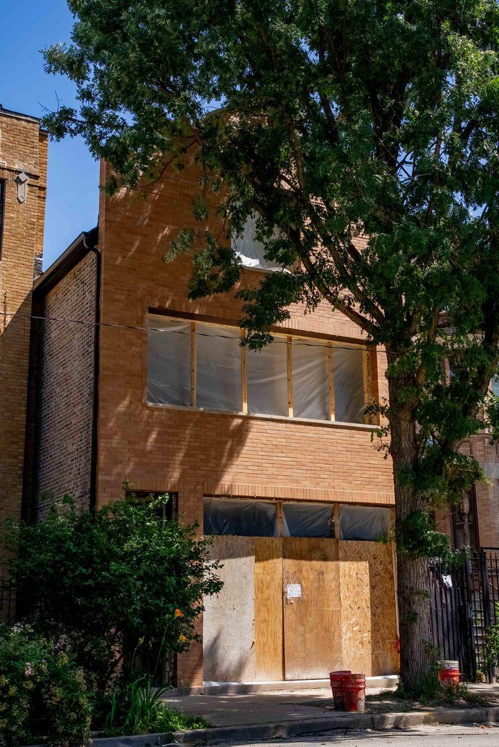 1934 W Superior St., Chicago, IL 60622