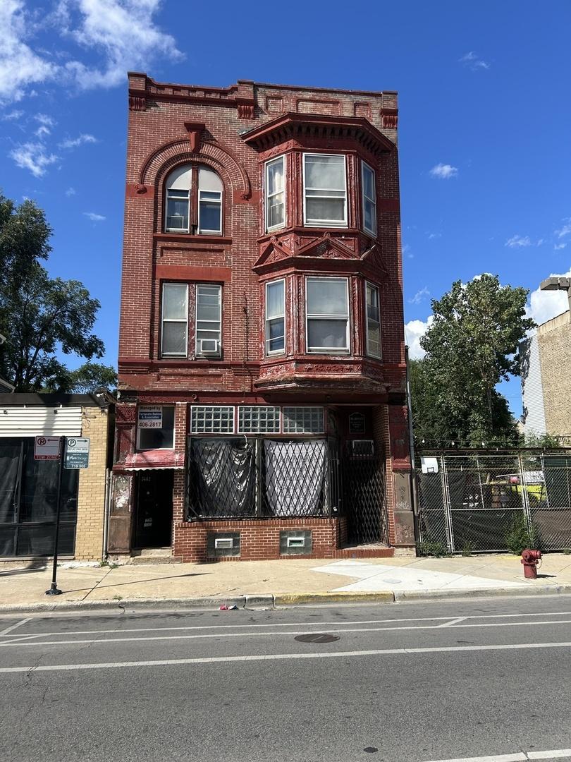 3462 W North Ave., Chicago, IL 60647