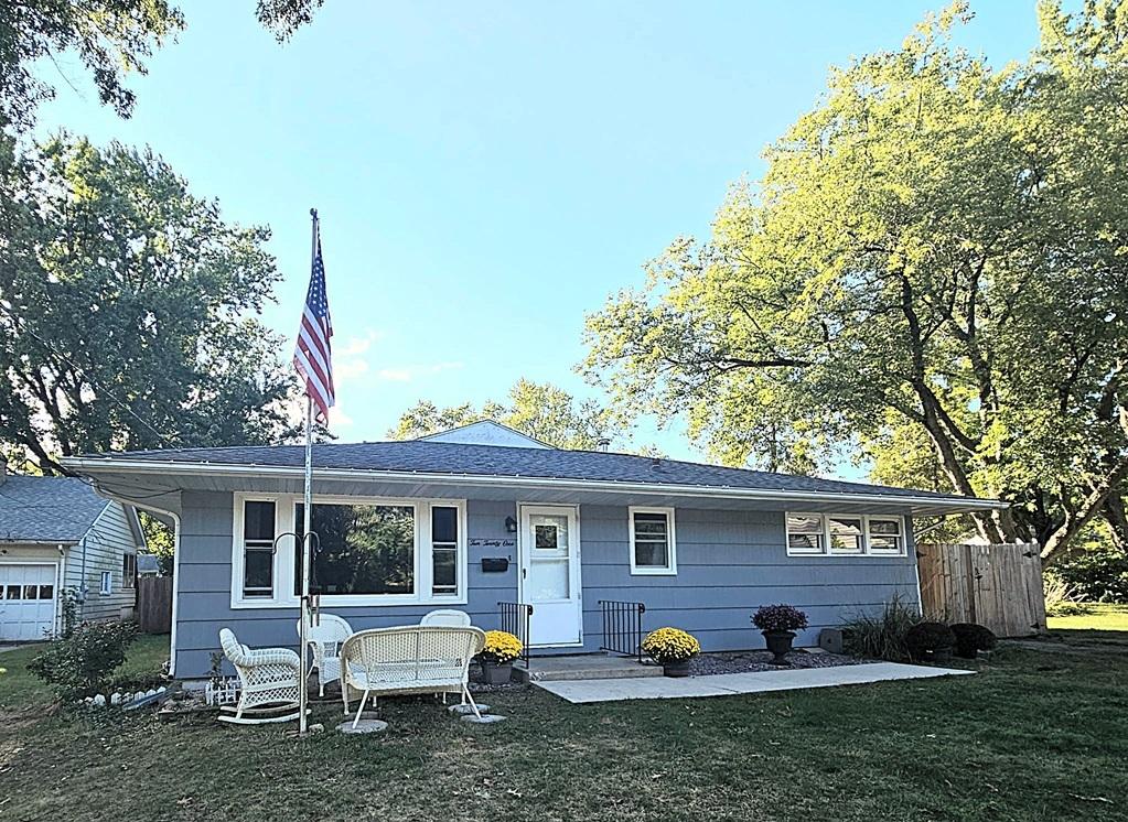 1021 Mary Ave., Dixon, IL 61021
