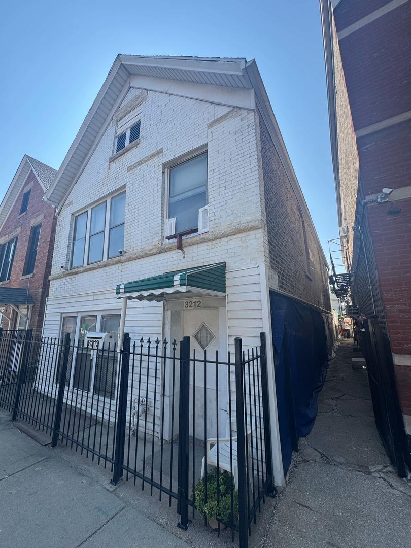 3212 S Aberdeen St., Chicago, IL 60608