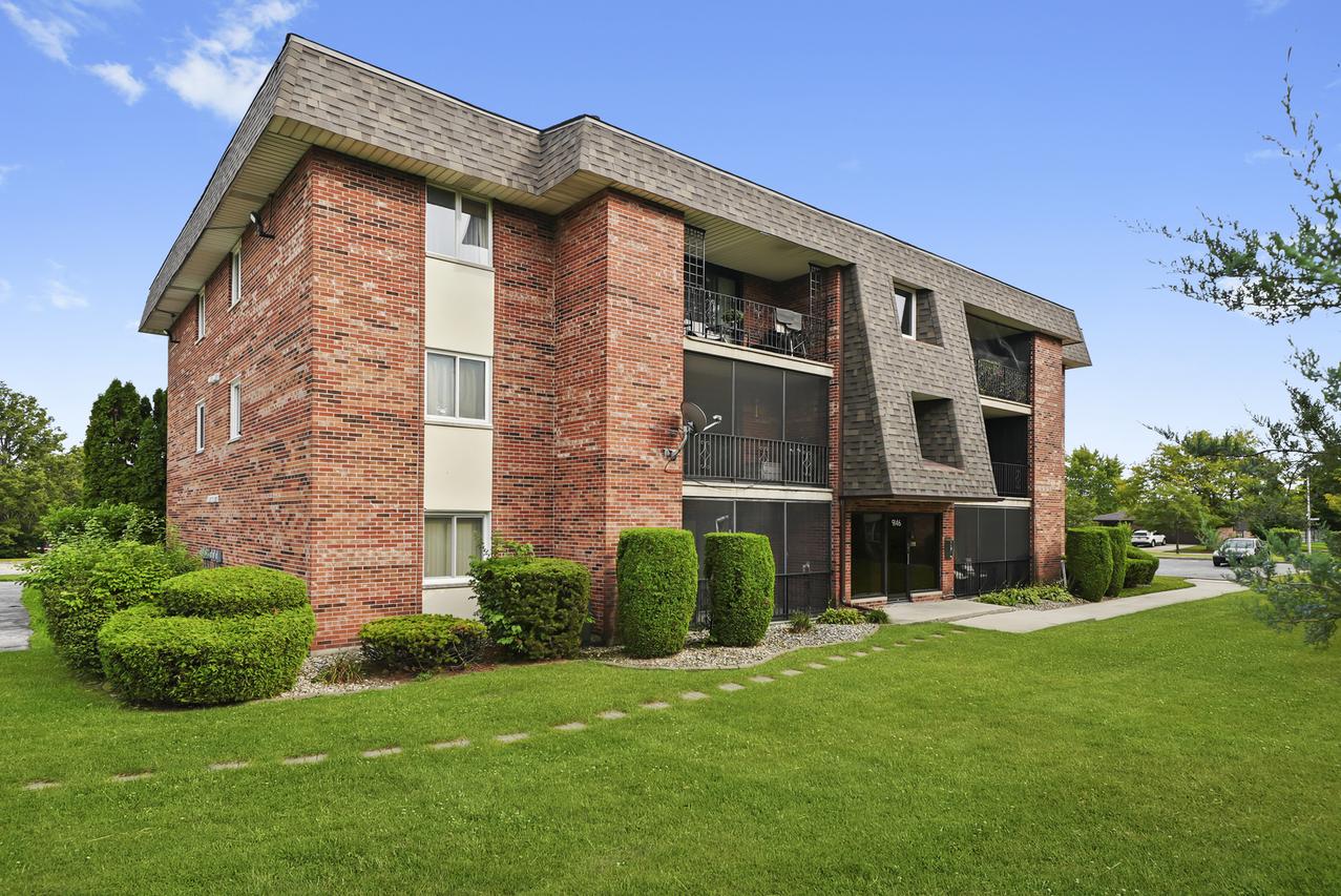 9146 W 140th St. #3NE, Orland Park, IL 60462