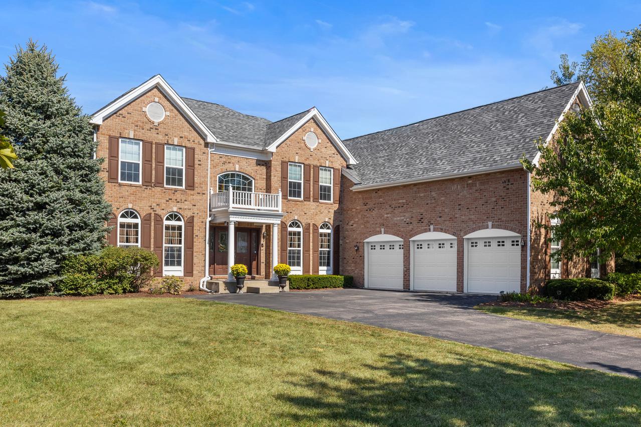 1103 Championship Dr., Elgin, IL 60124