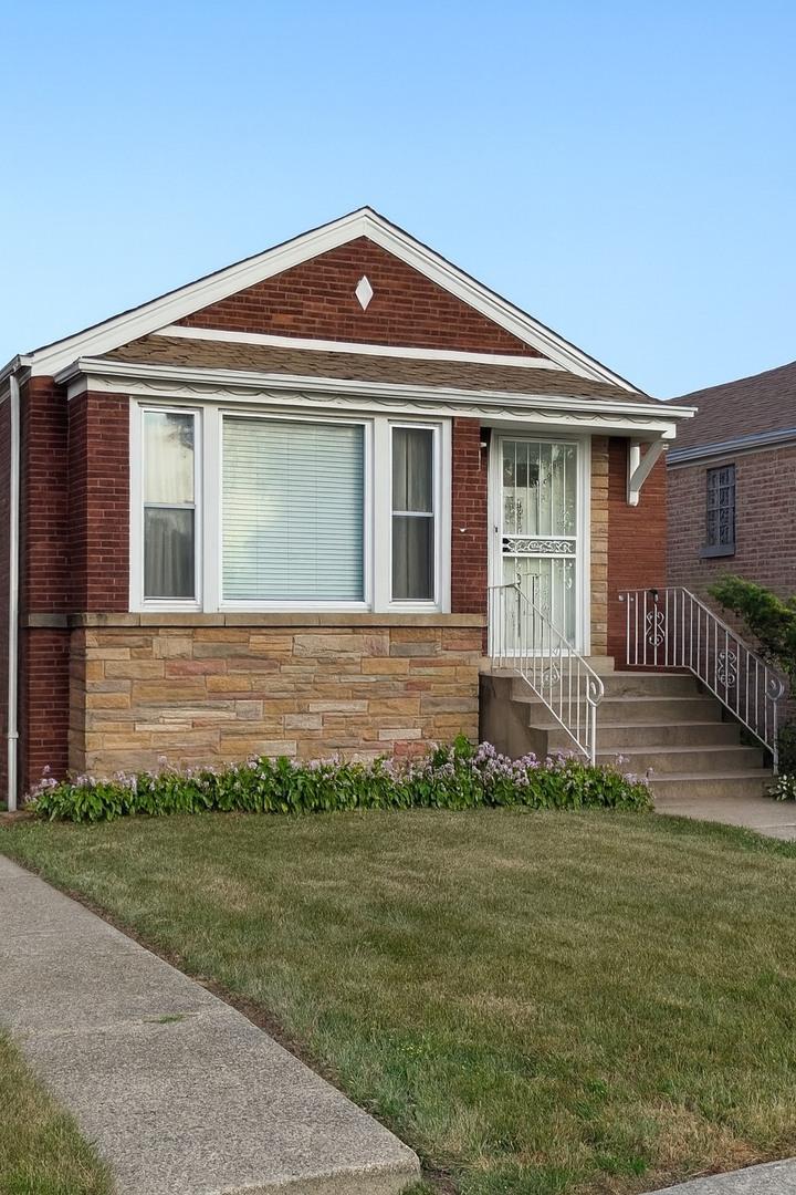 10104 S Prairie Ave., Chicago, IL 60628