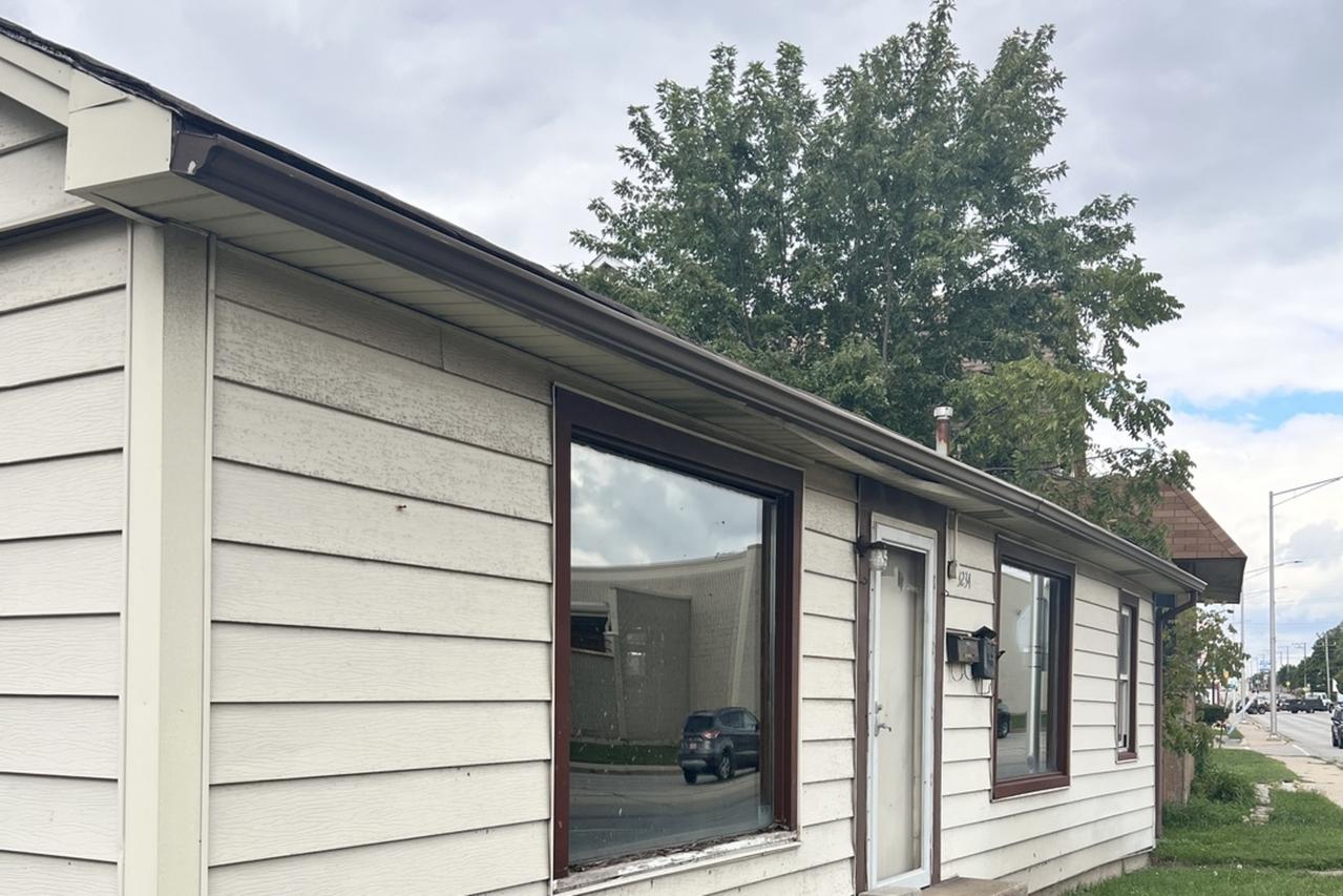 3234 Chicago Rd., Steger, IL 60475