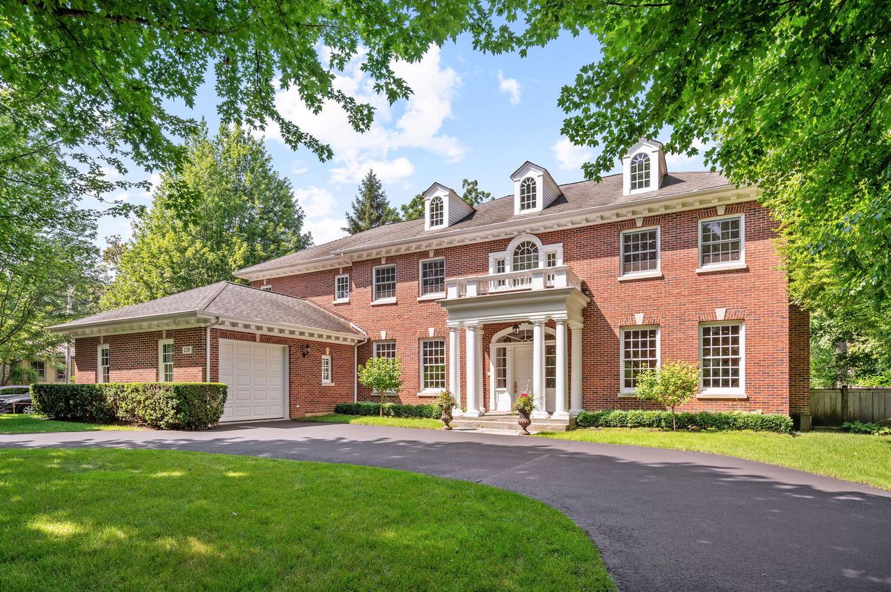 228 Old Green Bay Rd., Glencoe, IL 60022