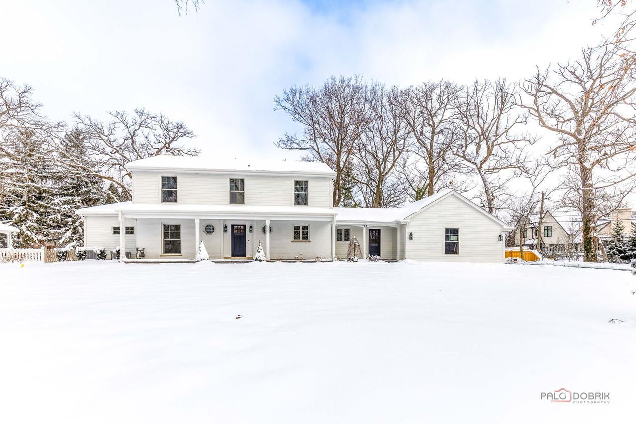 707 Brierhill Rd., Deerfield, IL 60015