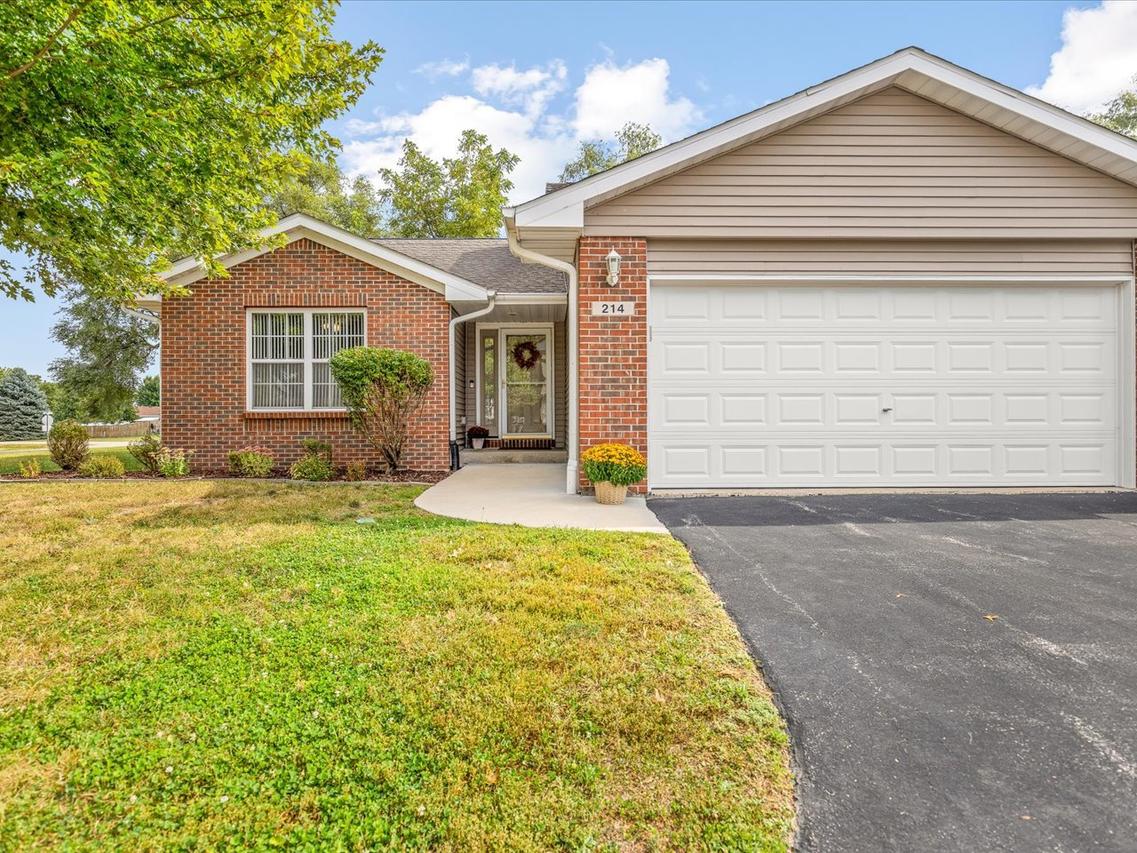 214 Sauk Ridge Dr. #1, South Beloit, IL 61080