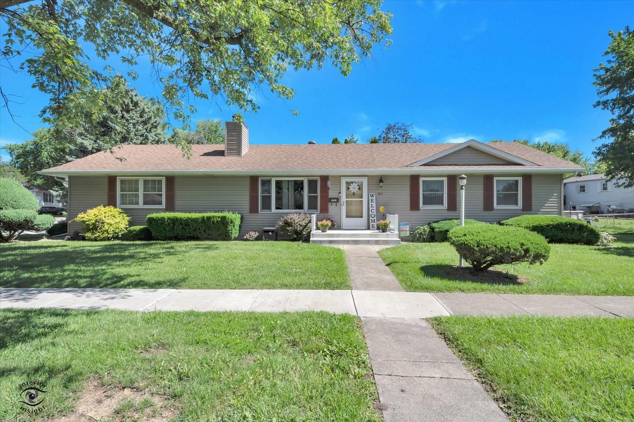 301 Meadows Rd., Bourbonnais, IL 60914