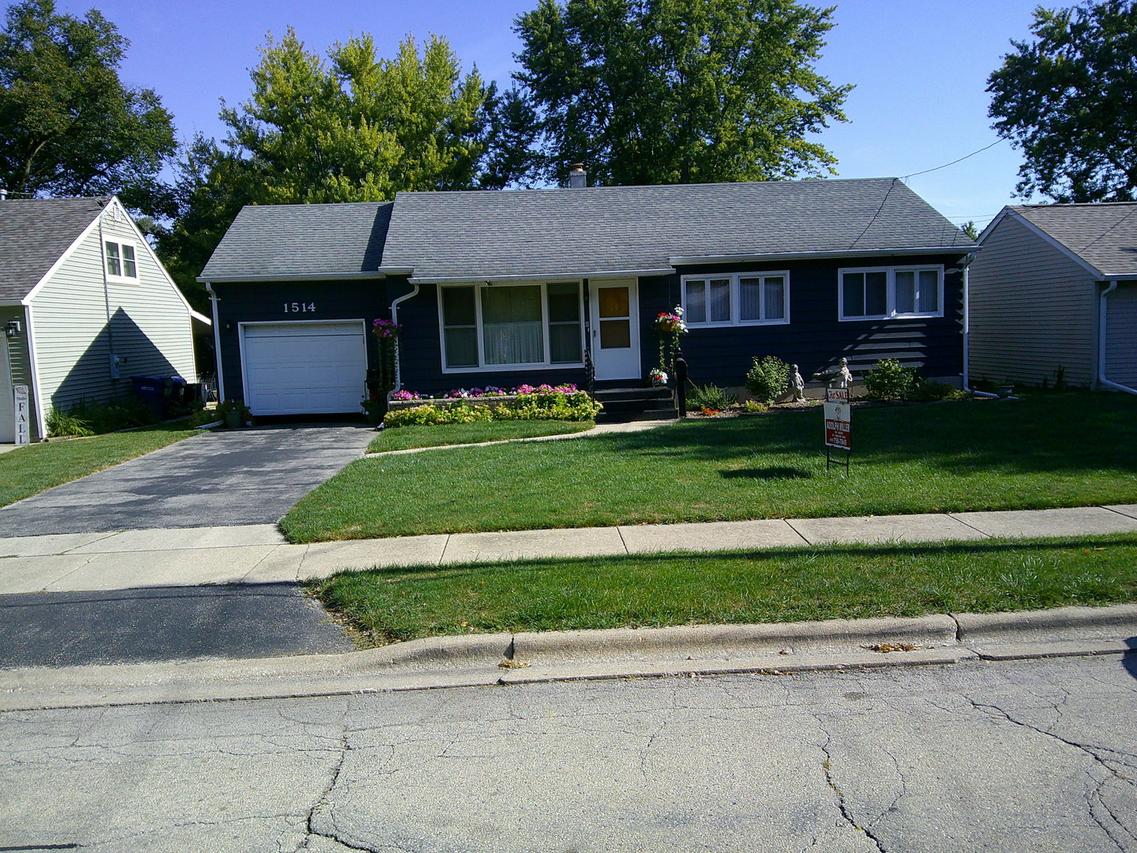 1514 Oakwood Ave., Dekalb, IL 60115