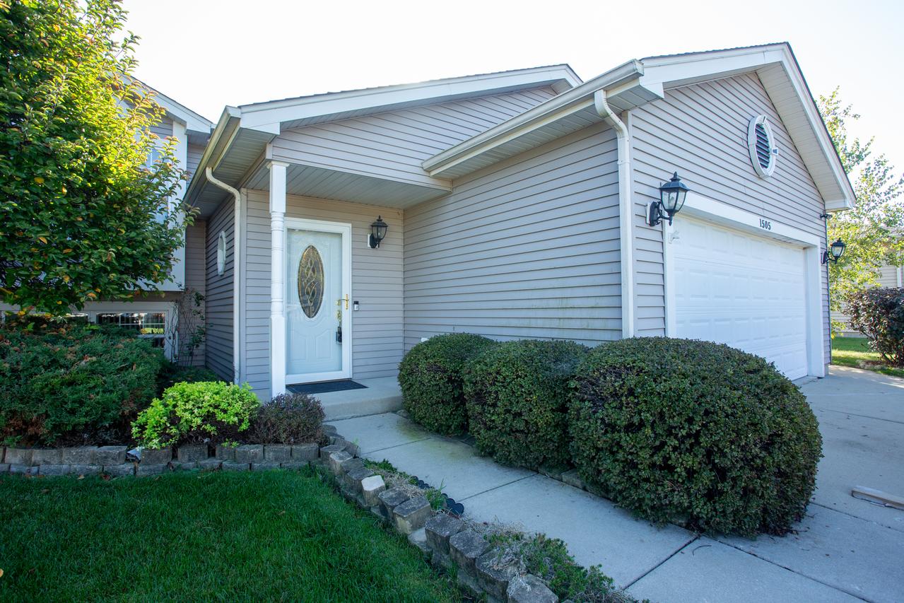 1505 9th St., Harvard, IL 60033
