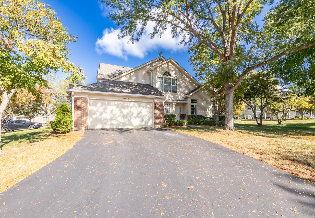 355 Ashford Cir. #4, Bartlett, IL 60103