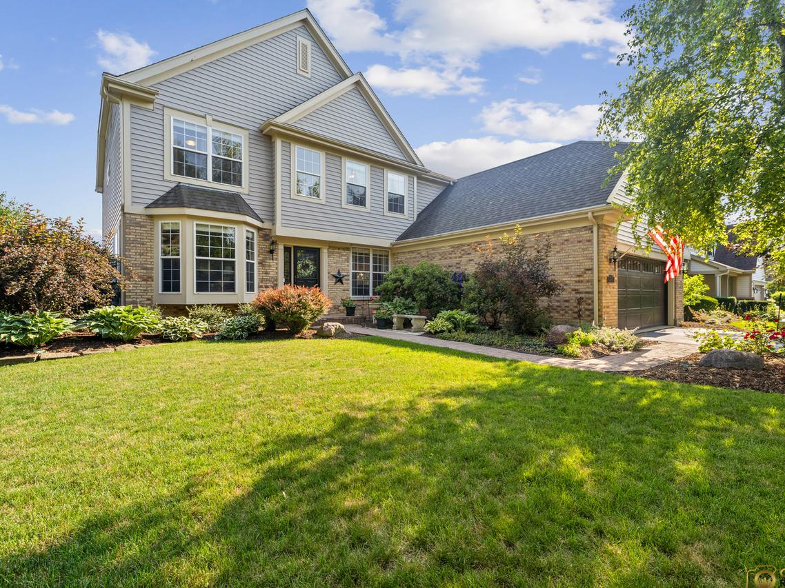 6161 Oakmont Ln., Gurnee, IL 60031