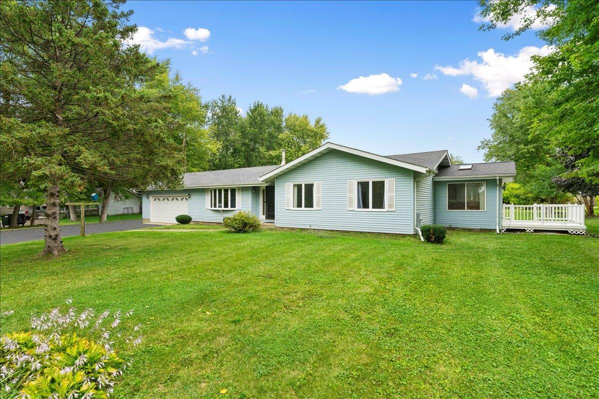 3710 Raycraft Rd., Woodstock, IL 60098