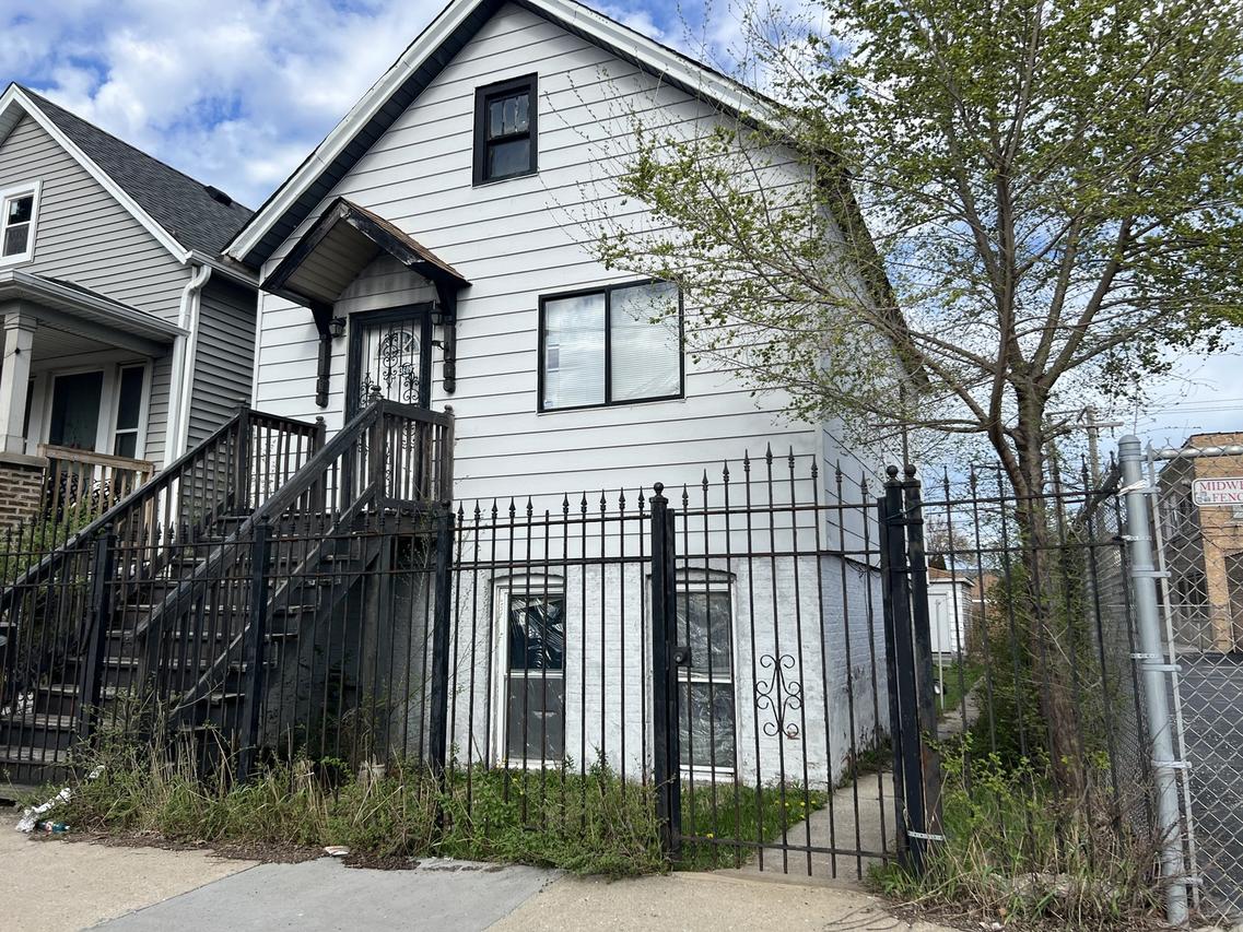3609 S California Ave., Chicago, IL 60632
