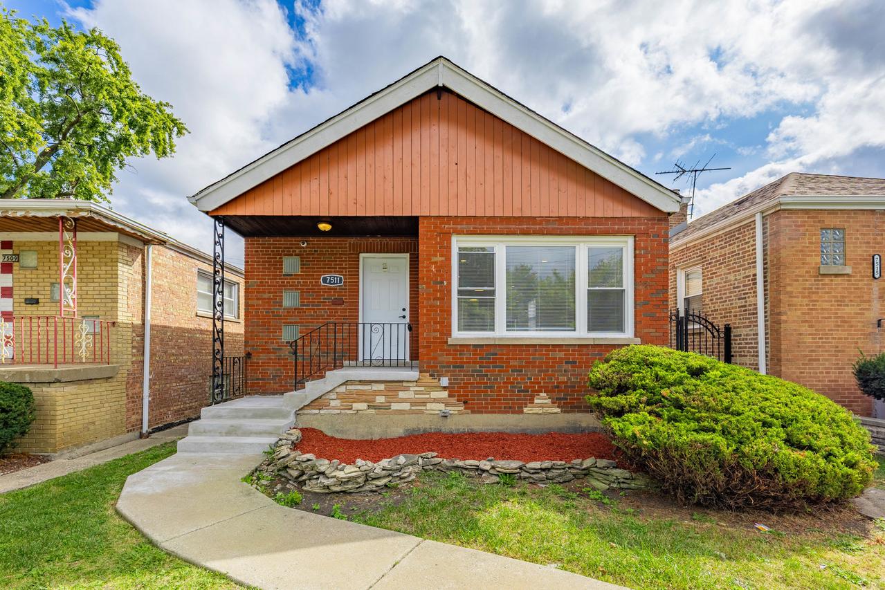 7511 S Damen Ave., Chicago, IL 60620
