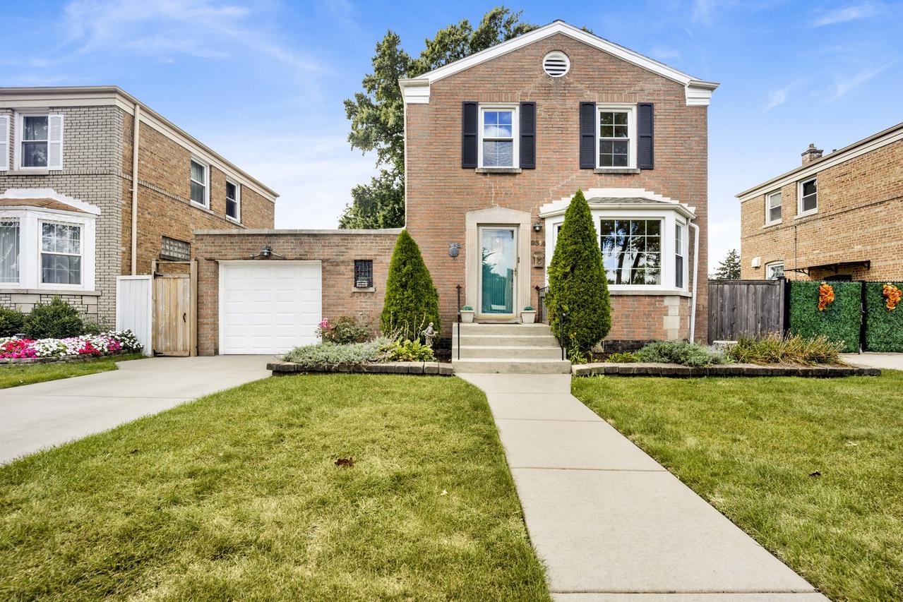 9314 S Central Park Ave., Evergreen Park, IL 60805