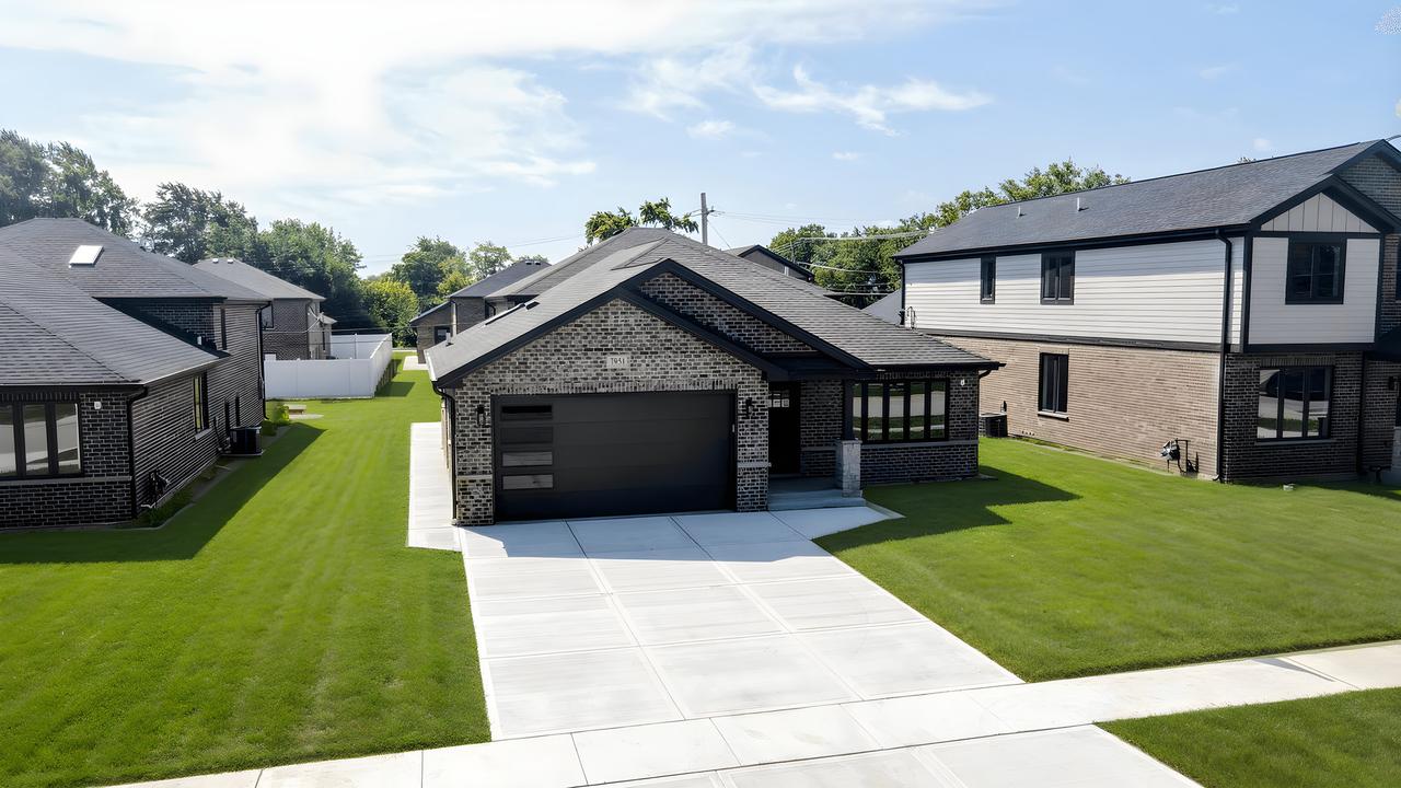 7951 W 73 Pl., Bridgeview, IL 60455