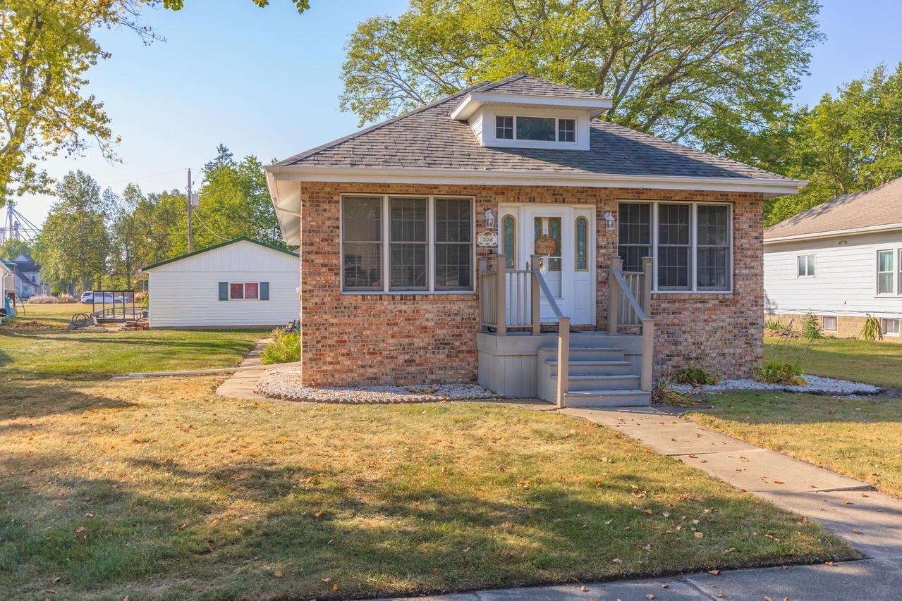 208 W Martin St., Forrest, IL 61741
