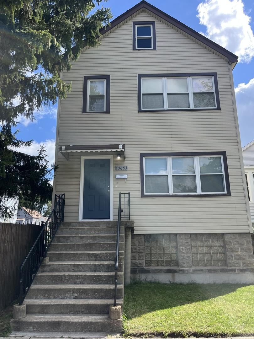 10653 S Mackinaw Ave., Chicago, IL 60617