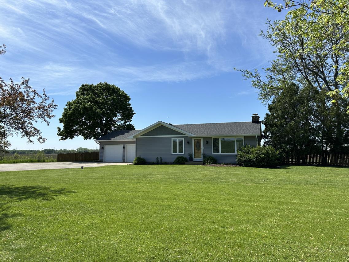 20217 River Rd., Marengo, IL 60152