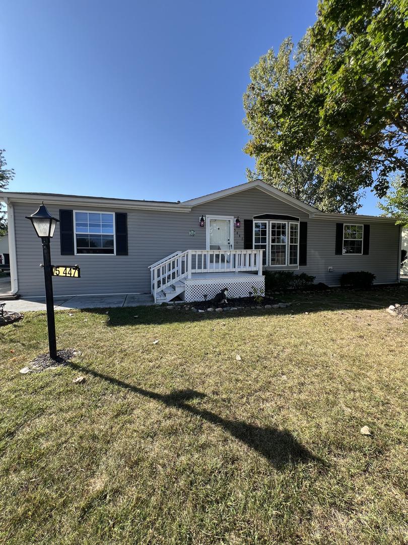 5447 Autumnash Ln., Machesney Park, IL 61115
