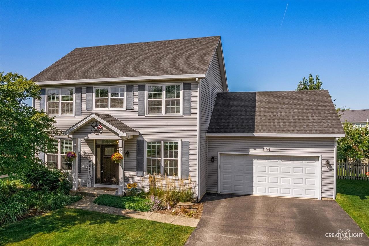 504 Dogwood Ct., North Aurora, IL 60542