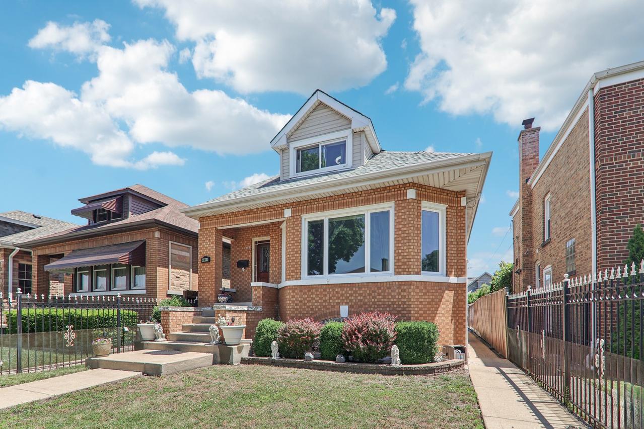 4517 N Austin Ave., Chicago, IL 60630