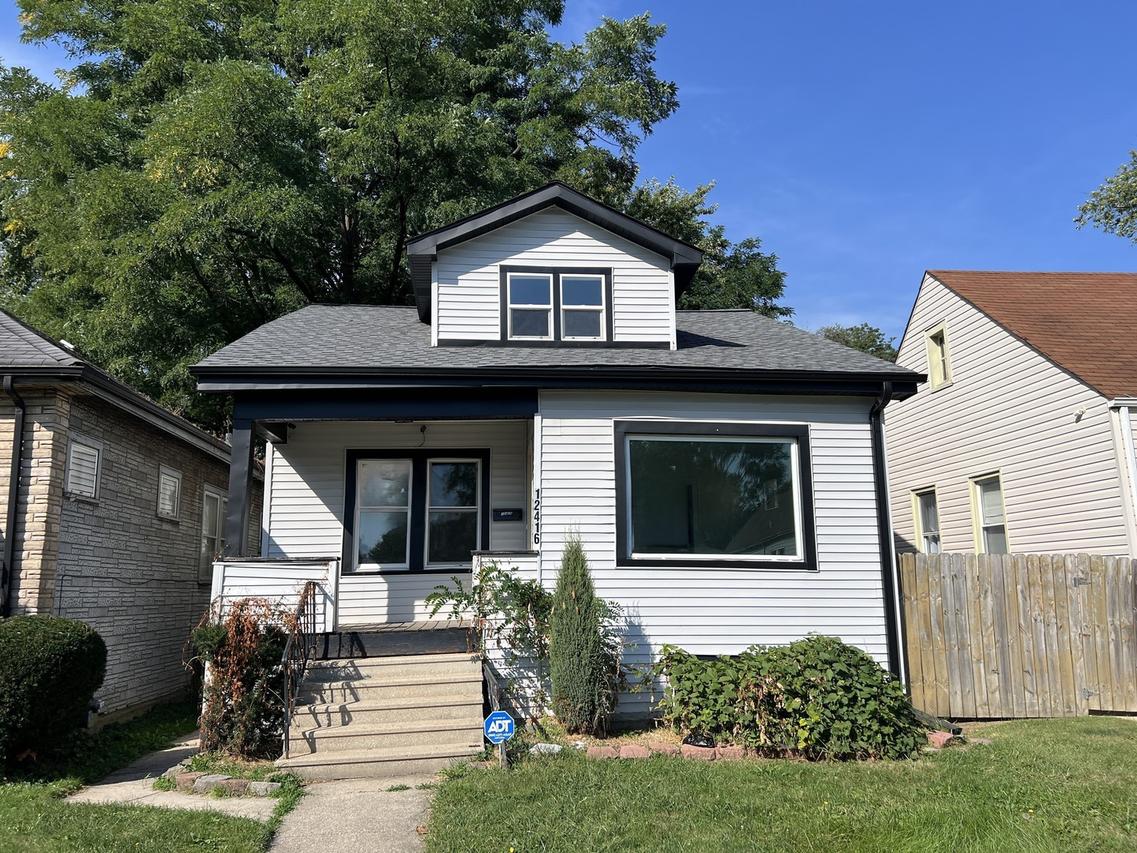 12416 S Carpenter St., Calumet Park, IL 60827