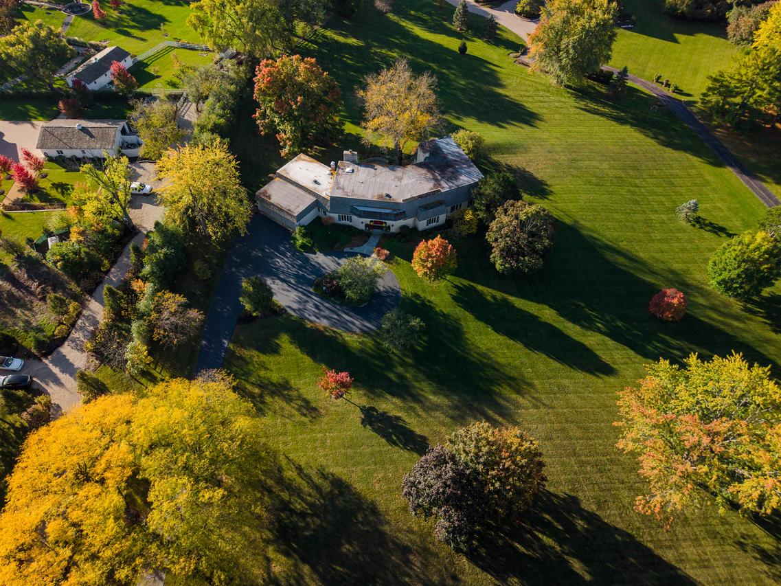 418 W County Line Rd., Barrington, IL 60010